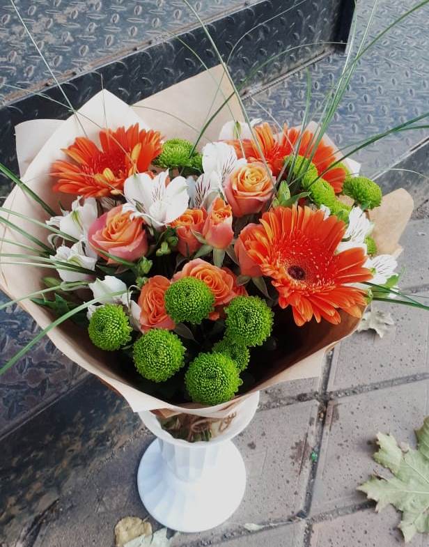 Букет цветов из: Герберы, Хризантемы, Альстромерии и Розы в Тонкино