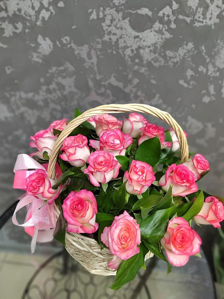 Цветочная композиция из Розы в корзине в Тонкино