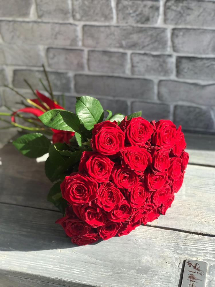 Букет Красные розы Фридом в Тонкино