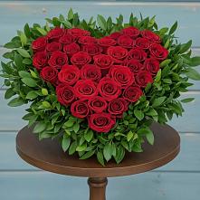 Цветочная композиция из Розы в виде сердца #REPLACE_PRED# Тонкино