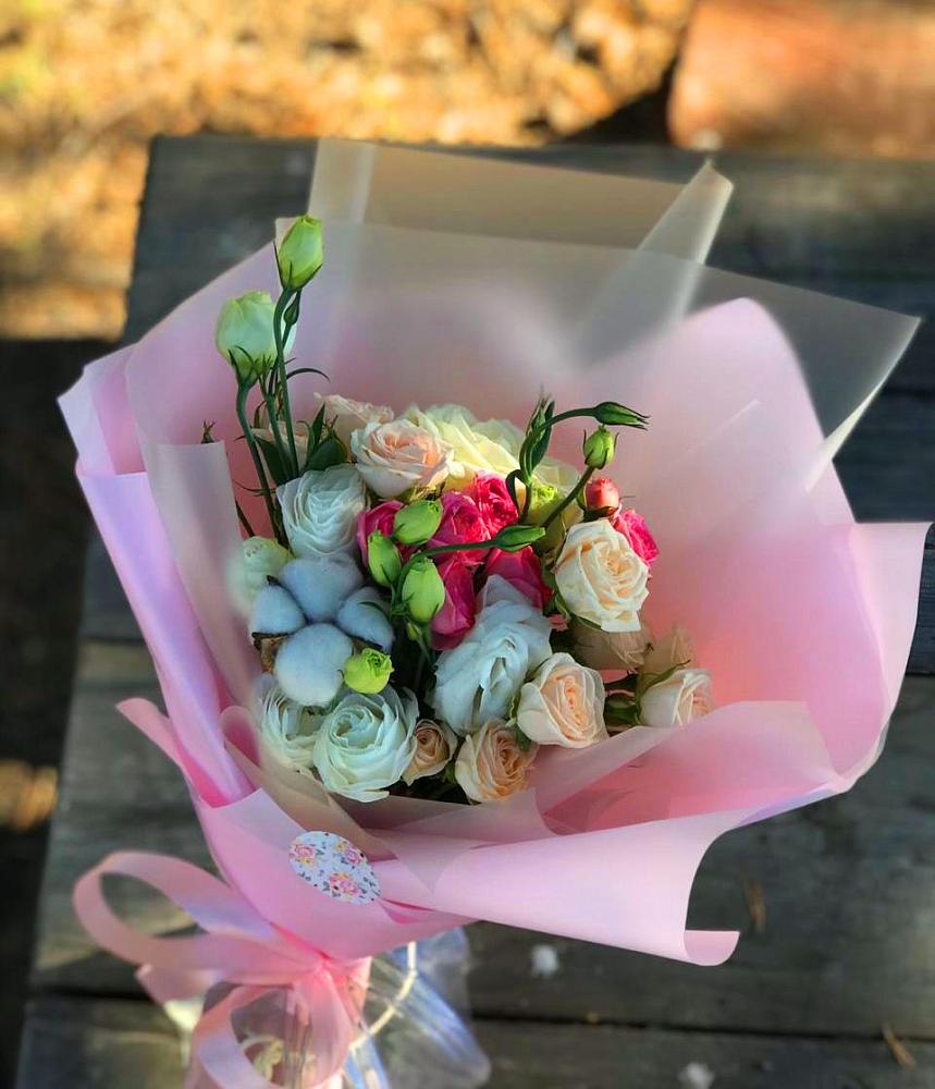 Букет цветов из: Розы и Лизиантусы в Тонкино