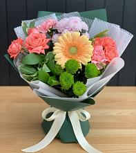 Букет цветов из:  Гвоздики, Розы, Герберы и Хризантемы в Тонкино