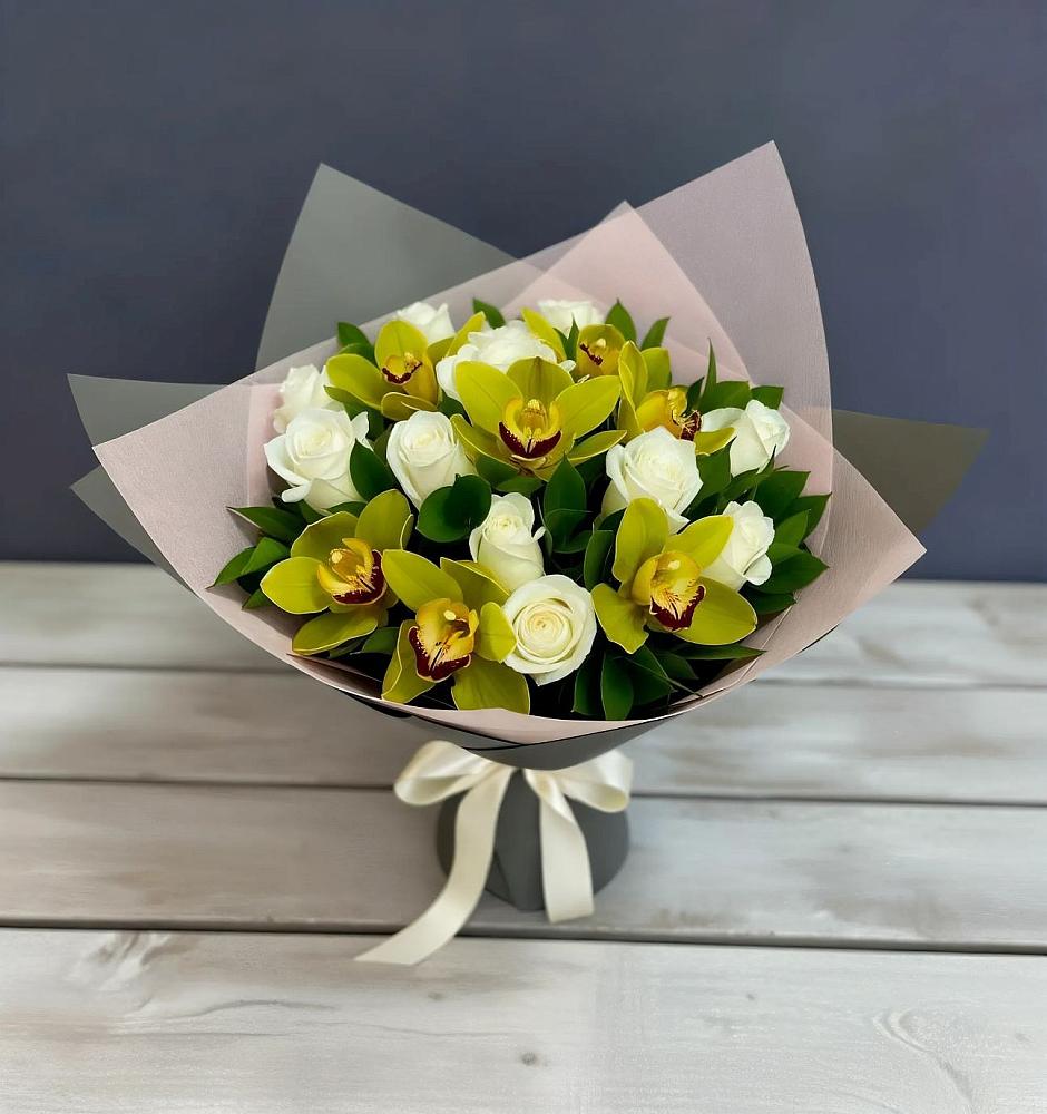 Букет цветов из: Орхидеи и Розы в Тонкино