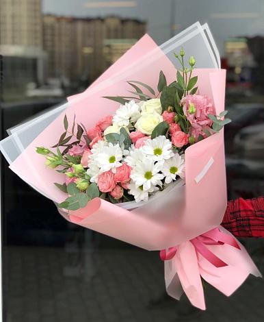 Букет цветов из: Розы, Лизиантусы и Хризантемы в Тонкино