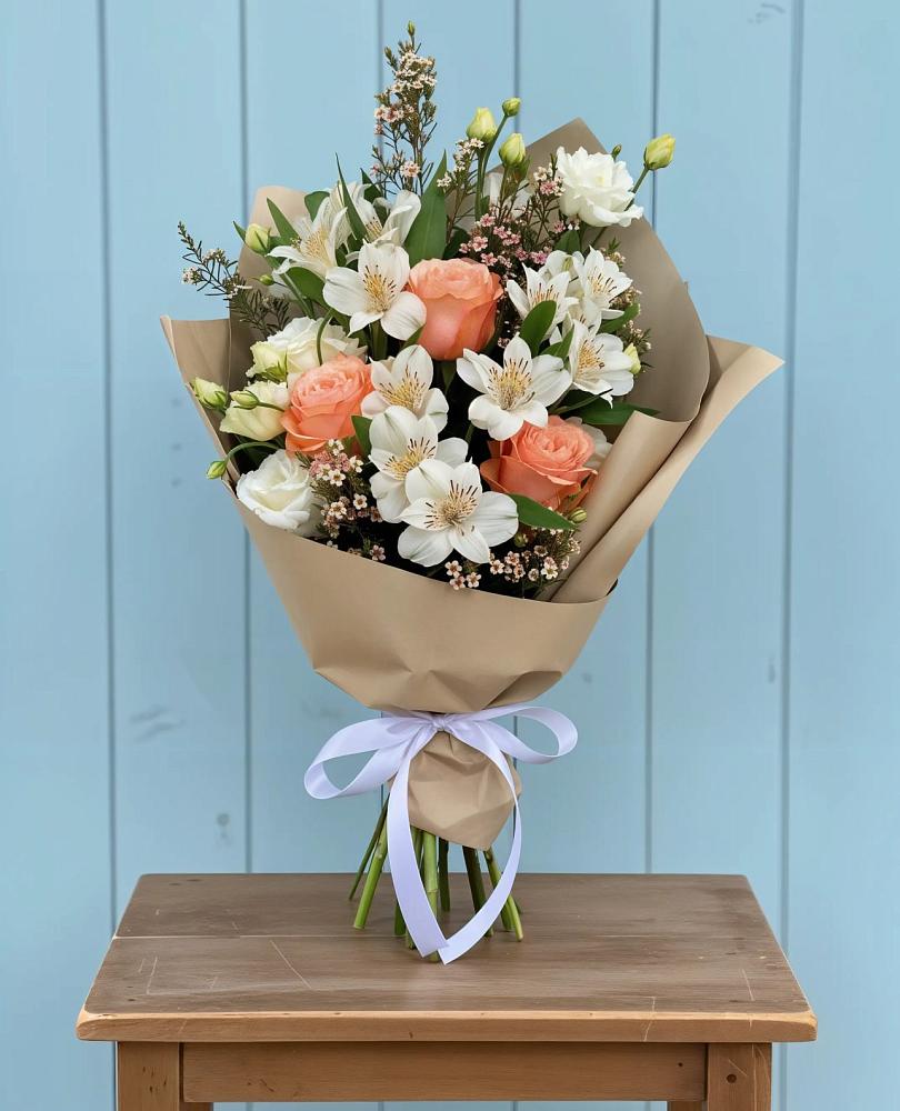 Букет цветов из: Альстромерии, Лизиантусы, Розы и Хризантемы в Тонкино